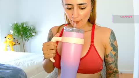 Snapshot of pennyy__ chatting on 29, 6, 2026 Hi Im Penelope better vibrations 1111 online show from 29, 6, 2026