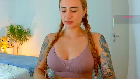 Snapshot of pennyy__ chatting on 9, 7, 2026 Hi Im Penelope better vibrations 1111 online show from 9, 7, 2026