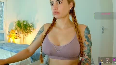 Snapshot of pennyy__ chatting on 10, 7, 2026 Hi Im Penelope better vibrations 1111 online show from 10, 7, 2026