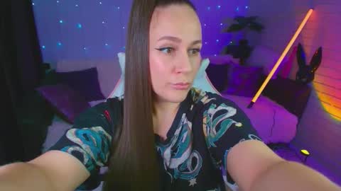 Dia  online show from 8, 11, 2025