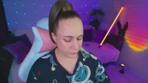 Dia  online show from 27, 11, 2025