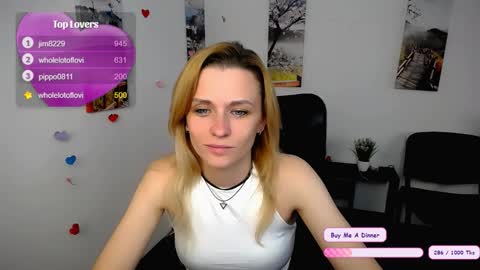 Snapshot of peppymia chatting on 12, 11, 2025 Mia online show from 12, 11, 2025