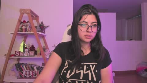 Sarah Ana Banana online show from 7, 1, 2025