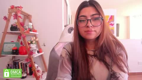 Sarah Ana Banana online show from 7, 10, 2025