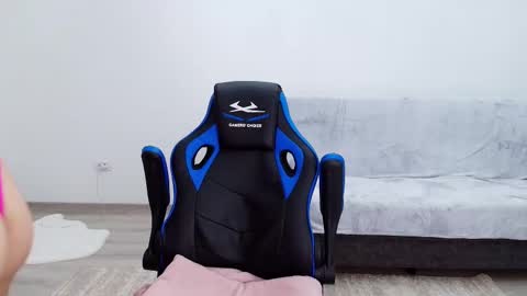 Daisy online show from 6, 10, 2025