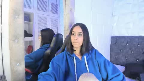 Snapshot of perla_dl chatting on 3, 2, 2026 perla dl online show from 3, 2, 2026