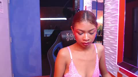 Perla online show from 28, 2, 2025