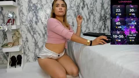 Perla Thompson online show from 16, 2, 2025