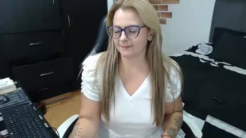 goloza online show from 2, 12, 2025