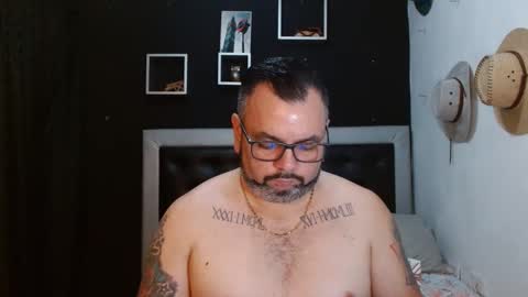 Snapshot of perverseveteranmanxxx chatting on 27, 1, 2025 Carlos online show from 27, 1, 2025