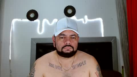 Snapshot of perverseveteranmanxxx chatting on 23, 9, 2025 Carlos online show from 23, 9, 2025