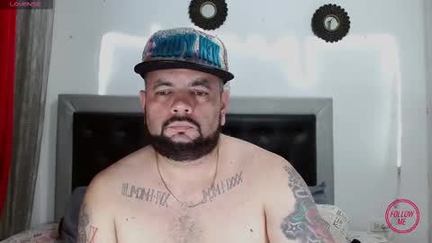 Snapshot of perverseveteranmanxxx chatting on 4, 11, 2025 Carlos online show from 4, 11, 2025