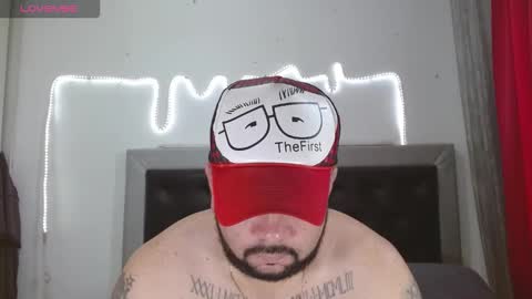 Snapshot of perverseveteranmanxxx chatting on 27, 11, 2025 Carlos online show from 27, 11, 2025