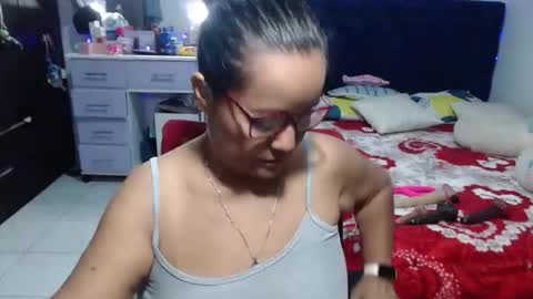 Snapshot of pervert_mommy_x chatting on 27, 5, 2026 SAMY online show from 27, 5, 2026
