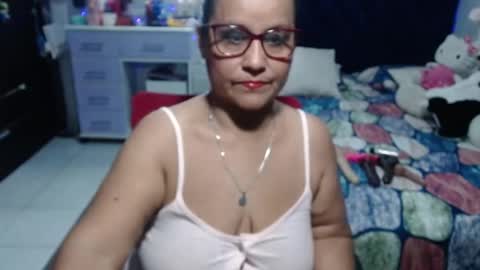 Snapshot of pervert_mommy_x chatting on 1, 6, 2026 SAMY online show from 1, 6, 2026