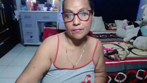 Snapshot of pervert_mommy_x chatting on 7, 6, 2026 SAMY online show from 7, 6, 2026