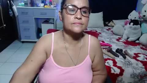 Snapshot of pervert_mommy_x chatting on 12, 6, 2026 SAMY online show from 12, 6, 2026