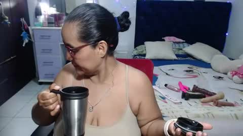 Snapshot of pervert_mommy_x chatting on 18, 6, 2026 SAMY online show from 18, 6, 2026