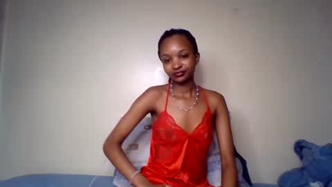 Snapshot of petal_palette chatting on 22, 7, 2026 Lolly online show from 22, 7, 2026