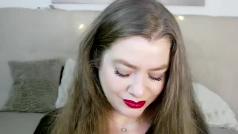 Peters Emily online show from 12, 12, 2024