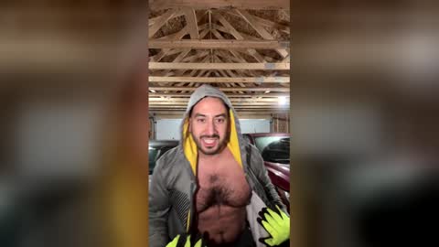 Snapshot of peteypete204 chatting on 6, 1, 2026 peteypete204 online show from 6, 1, 2026