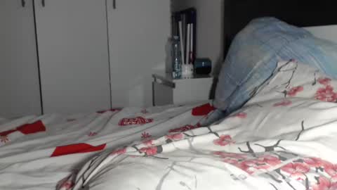 petite_danielle online show from 8, 7, 2026