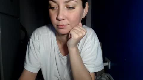 petite_danielle online show from 15, 7, 2026