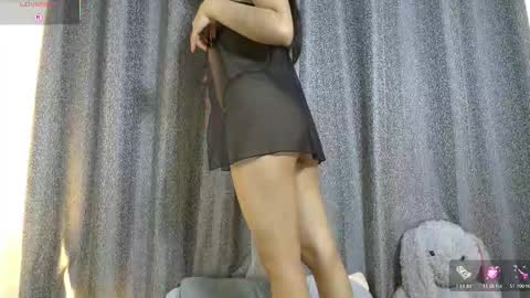 petite paola online show from 14, 12, 2025