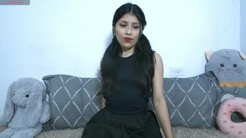 petite paola online show from 26, 3, 2026