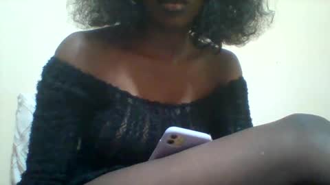 Snapshot of petite_princes chatting on 8, 9, 2025 petite_princes online show from 8, 9, 2025