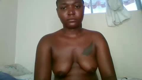 Snapshot of petite_shan chatting on 12, 5, 2026 petite_shan online show from 12, 5, 2026