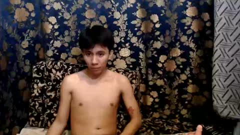 Snapshot of petiteasian_boy chatting on 14, 7, 2026 cute vir online show from 14, 7, 2026