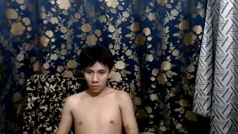 Snapshot of petiteasian_boy chatting on 20, 7, 2026 cute vir online show from 20, 7, 2026