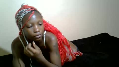 petitehunny online show from 25, 4, 2026