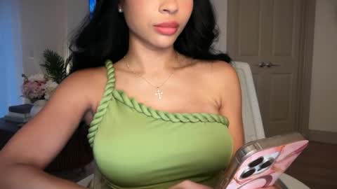 PetitePrincess online show from 18, 7, 2026