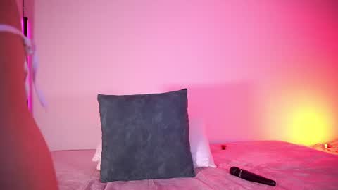 Petiteprinces online show from 11, 6, 2026