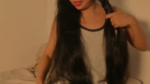 Snapshot of petitgirl_ chatting on 9, 3, 2025 J A S S online show from 9, 3, 2025