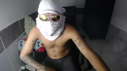 petty_boy777 online show from 5, 5, 2026