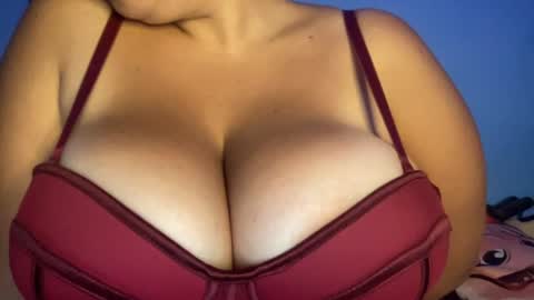 Snapshot of peular chatting on 5, 8, 2026 peular online show from 5, 8, 2026