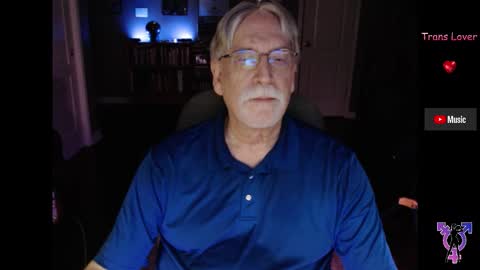 Snapshot of pghk2000 chatting on 30, 10, 2025 George online show from 30, 10, 2025