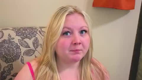 PhatAssBlond online show from 23, 4, 2026