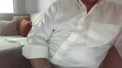 Phil online show from 1, 11, 2025