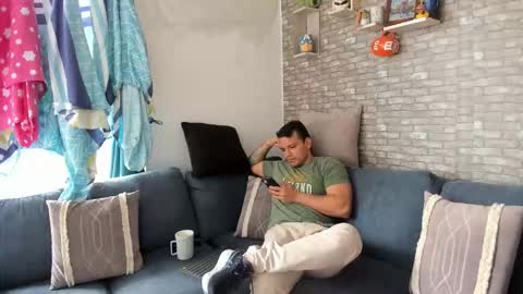 Snapshot of philipe_inzagui chatting on 23, 2, 2026 Philipe online show from 23, 2, 2026