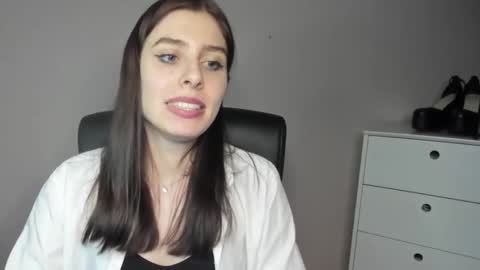 P I A online show from 3, 12, 2025