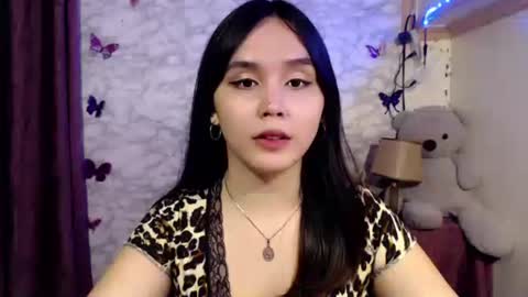 Ms Pia online show from 18, 4, 2026