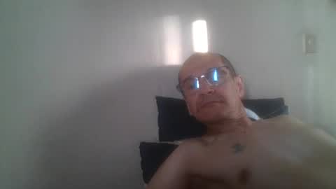 Snapshot of pichoun71 chatting on 14, 7, 2026 pichoun71 online show from 14, 7, 2026