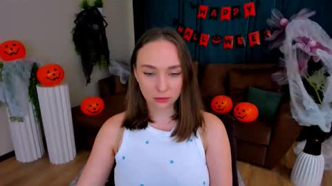 Emelie online show from 27, 10, 2025