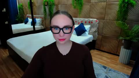 Emelie online show from 30, 4, 2026