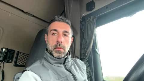 pierotu online show from 1, 4, 2026