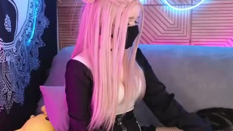 Snapshot of pika_pikaa chatting on 6, 8, 2026 Sonya online show from 6, 8, 2026